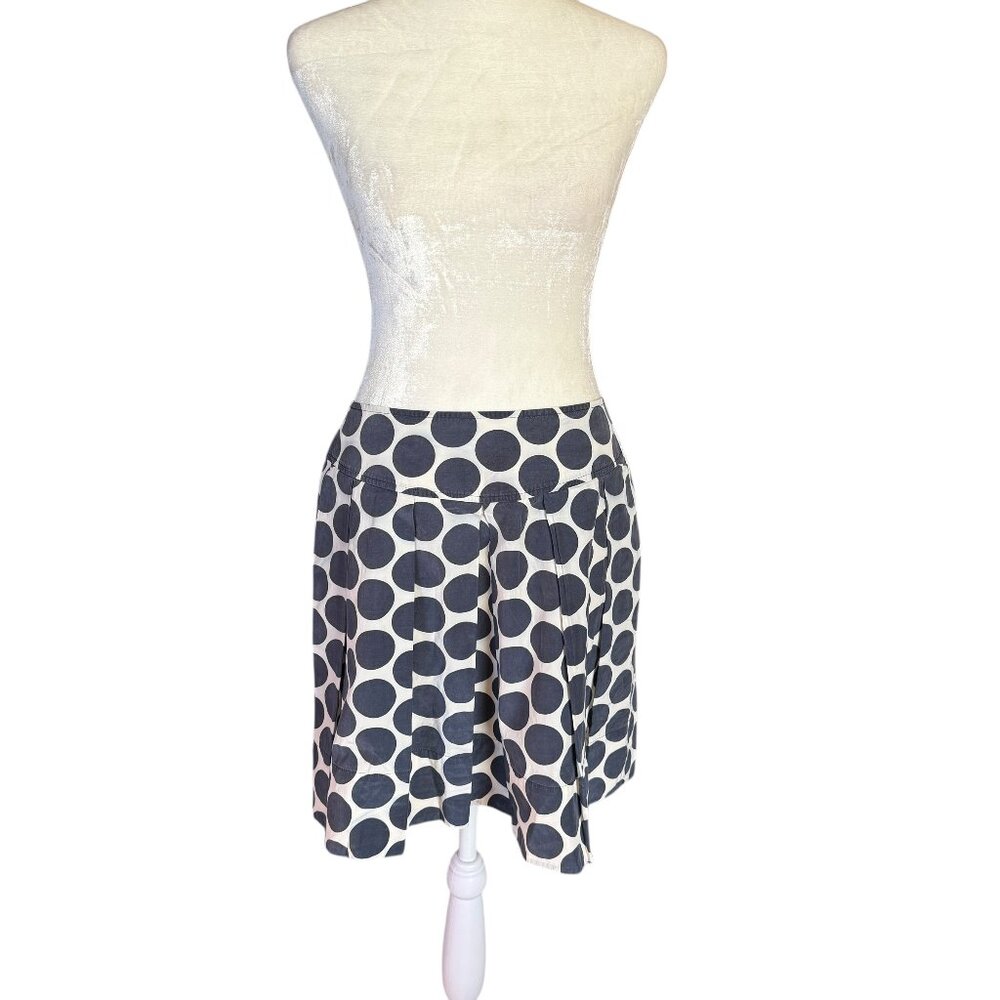 Banana Republic Petite cream with blue polka dots pleated knee length skirt 4P